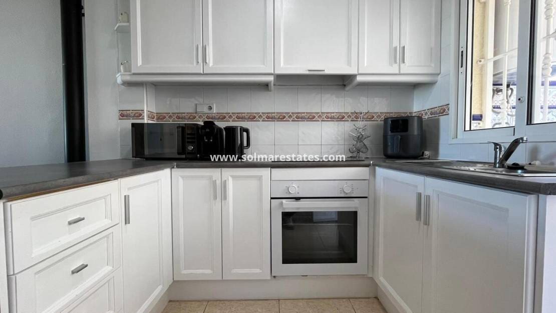 2 slaapkamer Appartement te koop in Villamartin met zwembad - € 165.000 (Ref: 9626313)