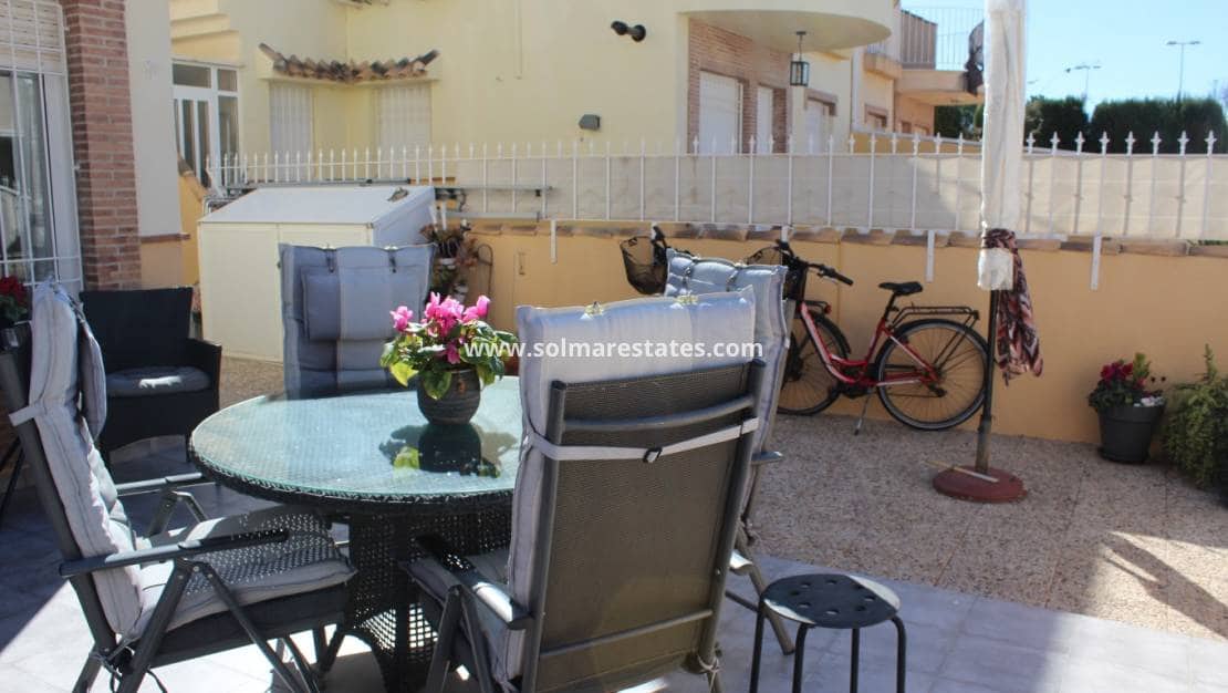 3 makuuhuone Paritalo myytävänä paikassa Villamartin mukana uima-altaan - 239 000 € (Ref: 9626884)