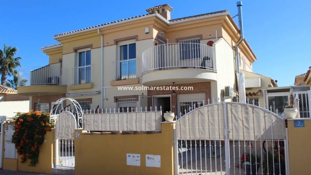 3 makuuhuone Paritalo myytävänä paikassa Villamartin, Orihuela mukana uima-altaan - 239 000 € (Ref: 9626884)