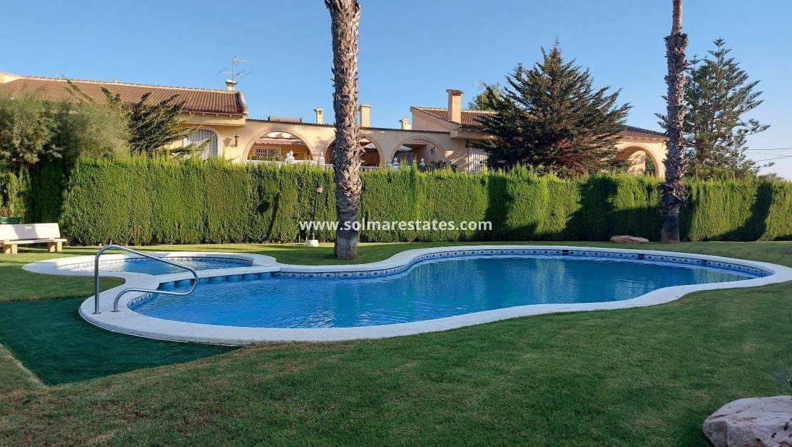 2 chambre Maison de Ville à vendre à Catral avec piscine - 159 995 € (Ref: 9635035)