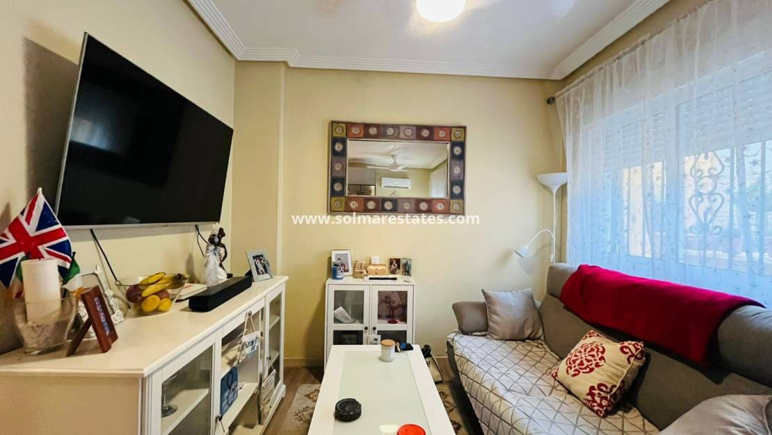 2 bedroom Townhouse for sale in Catral with pool - € 159,995 (Ref: 9635035)