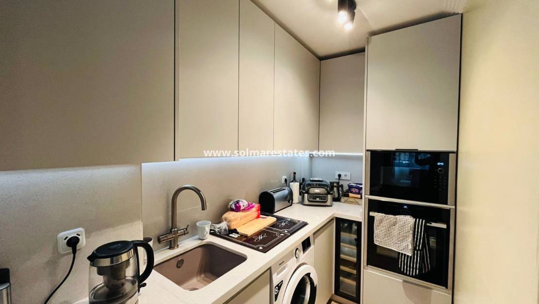 2 bedroom Townhouse for sale in Catral with pool - € 159,995 (Ref: 9635035)