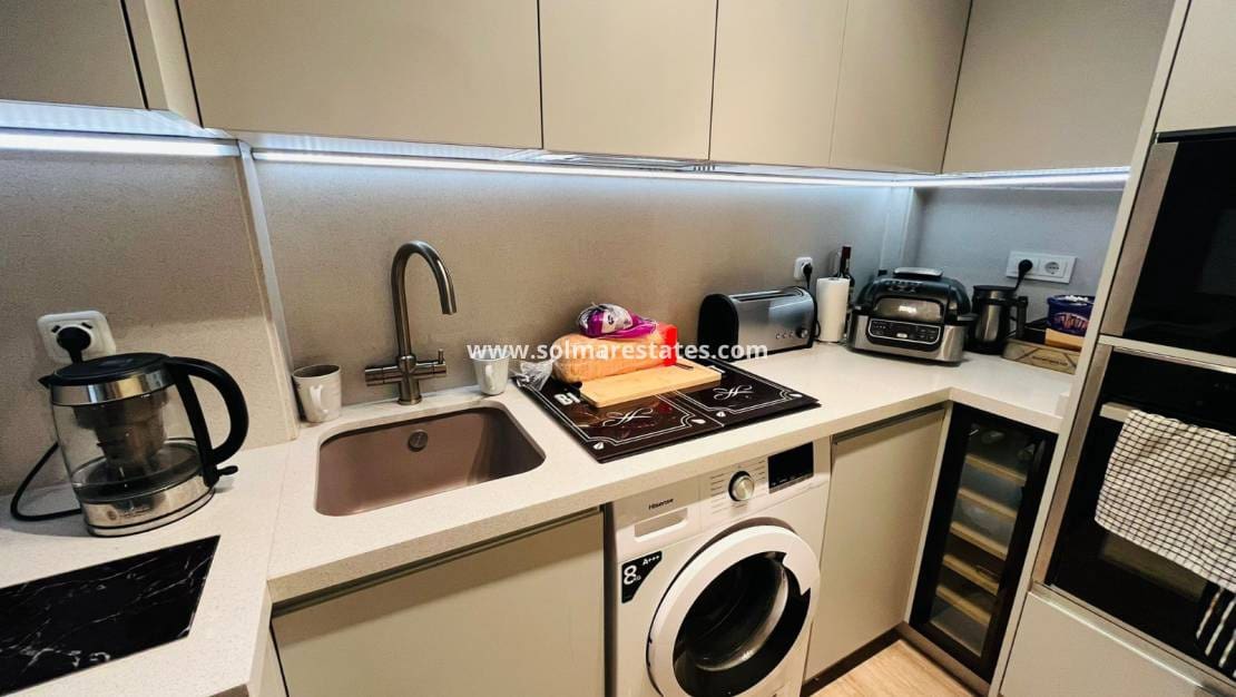 2 bedroom Townhouse for sale in Catral with pool - € 159,995 (Ref: 9635035)