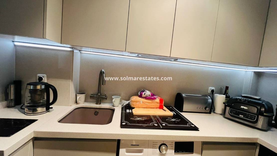 2 bedroom Townhouse for sale in Catral with pool - € 159,995 (Ref: 9635035)