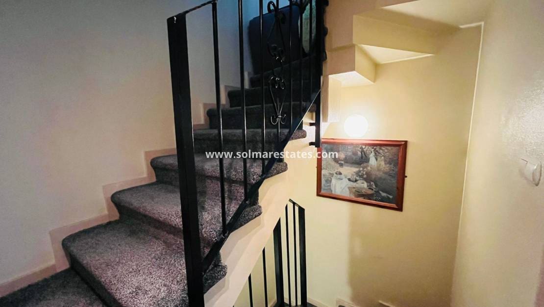 2 bedroom Townhouse for sale in Catral with pool - € 159,995 (Ref: 9635035)