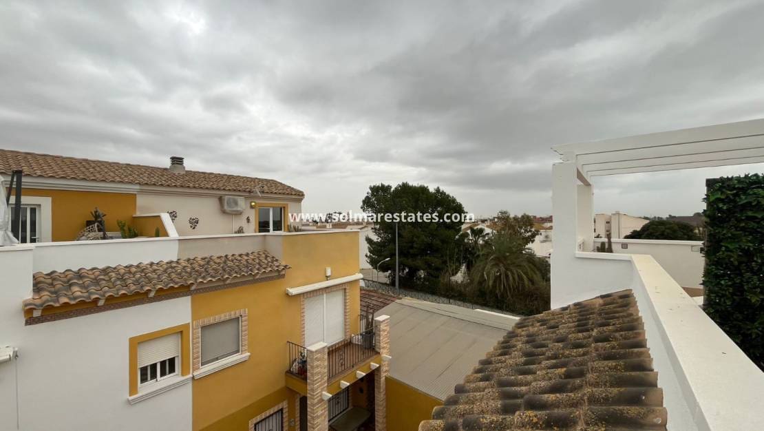 2 bedroom Townhouse for sale in Catral with pool - € 159,995 (Ref: 9635035)