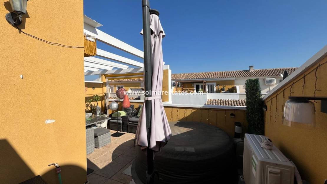 2 bedroom Townhouse for sale in Catral with pool - € 159,995 (Ref: 9635035)