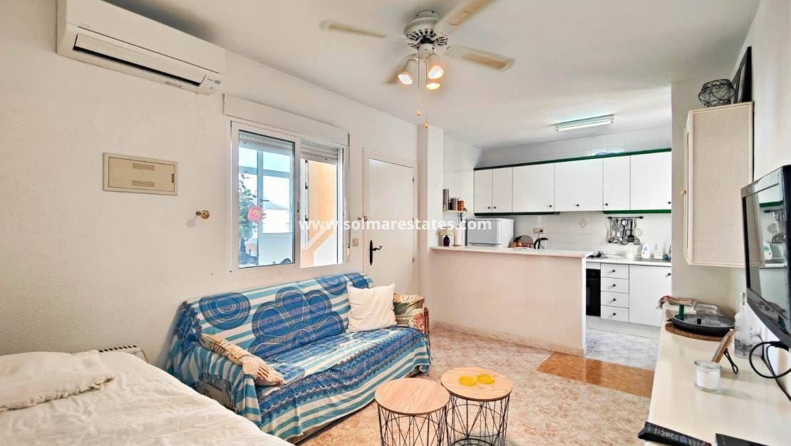 1 soveværelse Lejlighed til salg i Los Altos med swimmingpool - € 139.000 (Ref: 9641008)