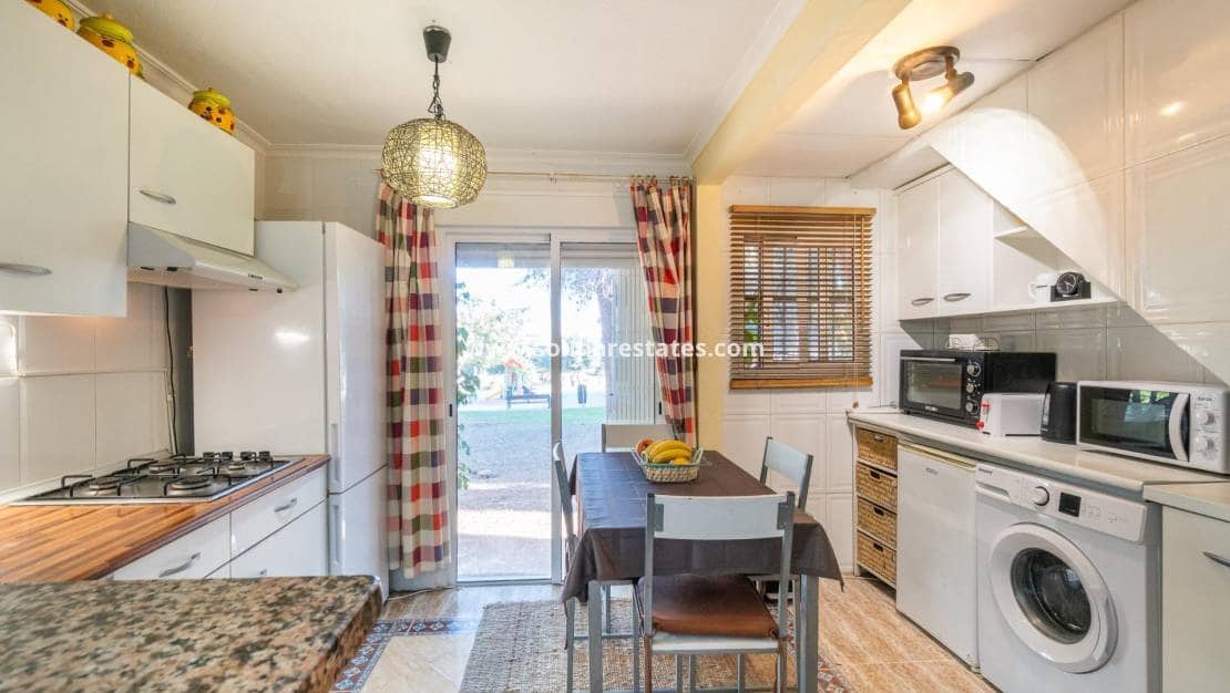 Casa de 2 habitaciones en Los Balcones en venta con piscina - 159.900 € (Ref: 9641009)