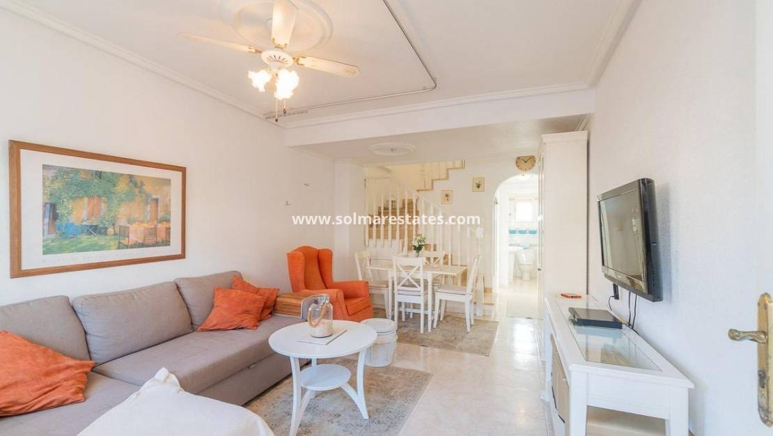 2 sypialnia Dom blizniak na sprzedaż w Playa Flamenca z basenem - 195 000 € (Ref: 9641010)