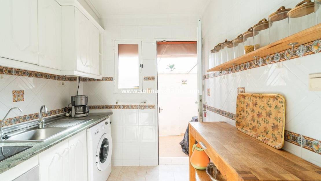 2 sypialnia Dom blizniak na sprzedaż w Playa Flamenca z basenem - 195 000 € (Ref: 9641010)