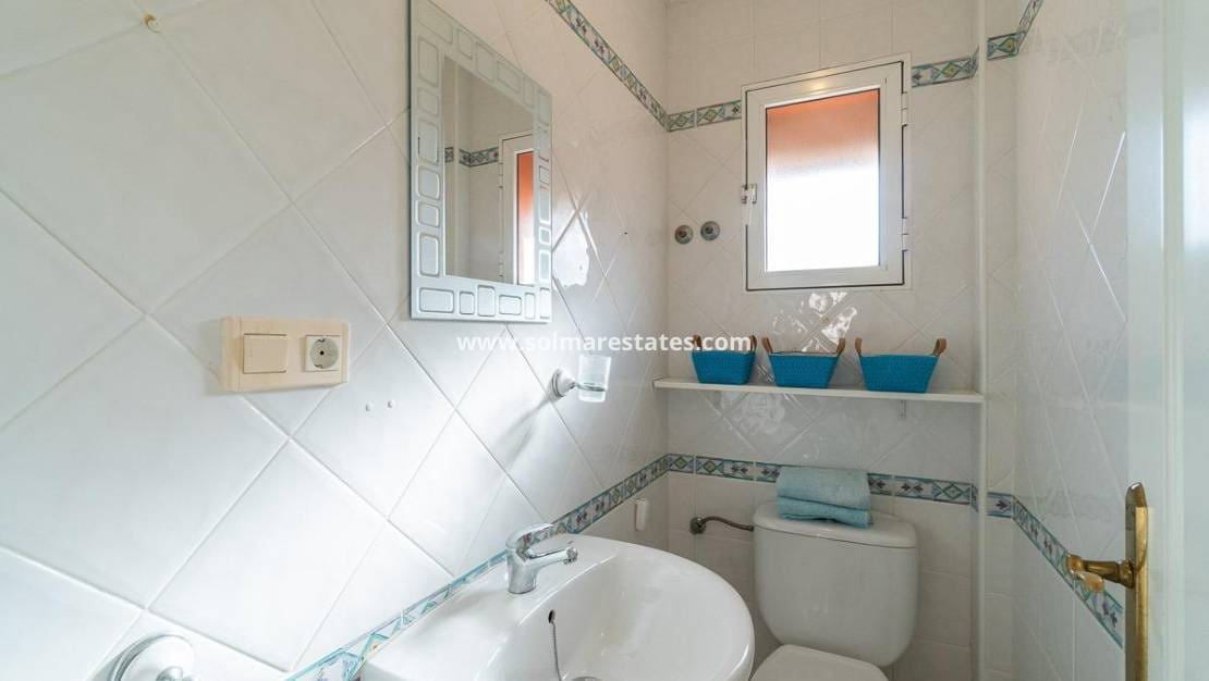 2 sypialnia Dom blizniak na sprzedaż w Playa Flamenca z basenem - 195 000 € (Ref: 9641010)