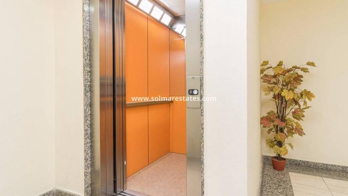 2 camera da letto Appartamento in vendita in Torrevieja - 120.000 € (Rif: 9641011)