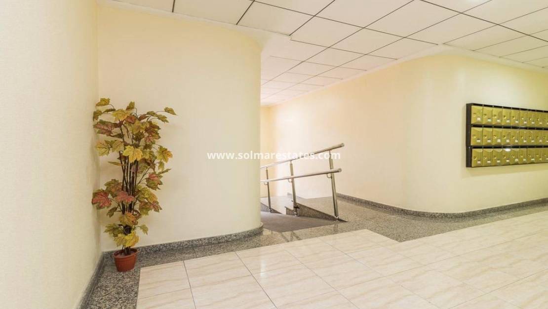 2 camera da letto Appartamento in vendita in Torrevieja - 120.000 € (Rif: 9641011)