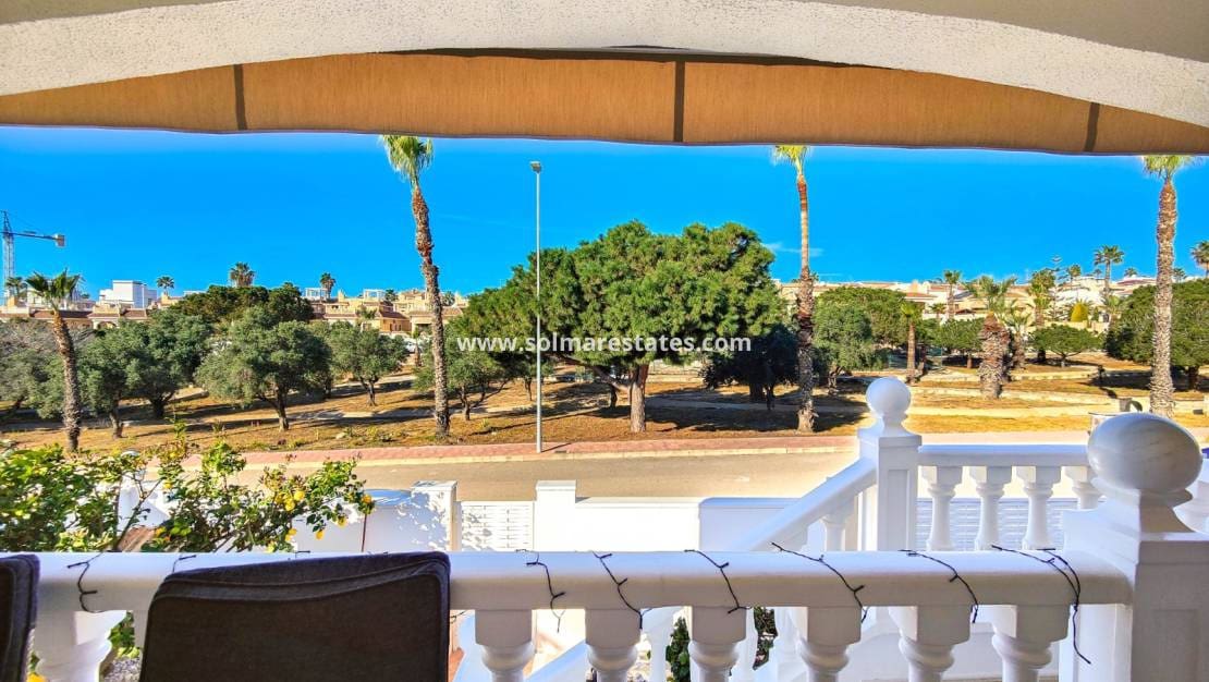 2 chambre Villa/Maison Semi-Mitoyenne à vendre à Ciudad Quesada avec piscine - 249 000 € (Ref: 9641012)