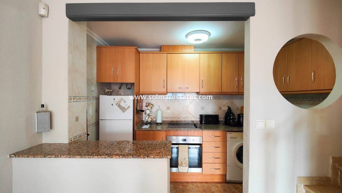 3 soveværelse Byhus til salg i Orihuela Costa med swimmingpool - € 235.000 (Ref: 9641013)