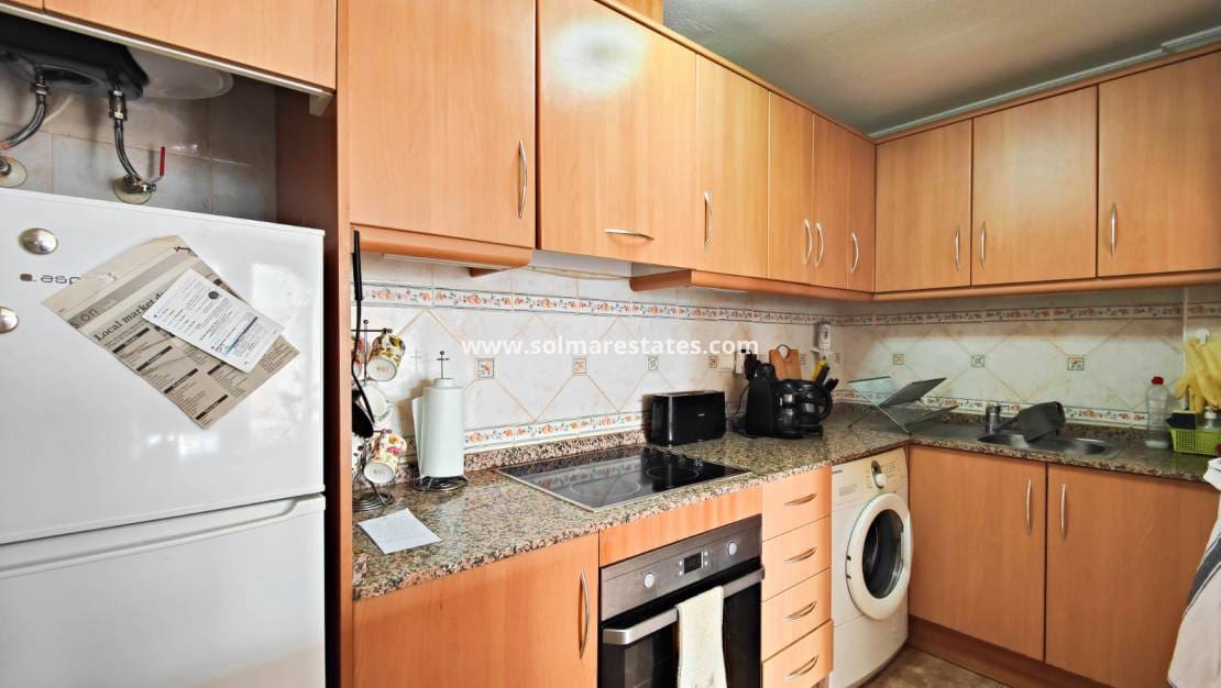 3 soveværelse Byhus til salg i Orihuela Costa med swimmingpool - € 235.000 (Ref: 9641013)