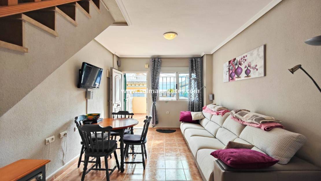 3 soveværelse Byhus til salg i Orihuela Costa med swimmingpool - € 235.000 (Ref: 9641013)