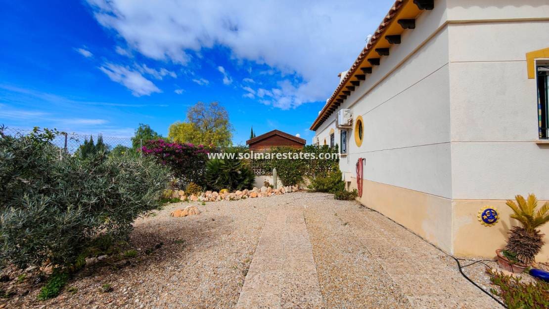 3 soveværelse Byhus til salg i Orihuela Costa med swimmingpool - € 235.000 (Ref: 9641013)