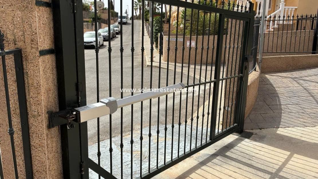 2 quarto Apartamento para venda em Algorfa com piscina - 120 000 € (Ref: 9642426)