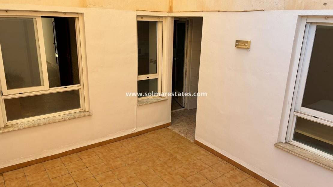 3 slaapkamer Appartement te koop in Almoradi - € 124.950 (Ref: 9642427)