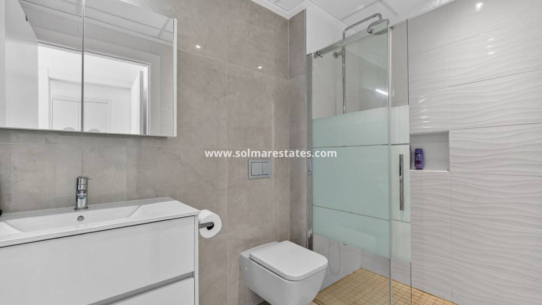 2 chambre Appartement à vendre à Ciudad Quesada avec piscine - 259 000 € (Ref: 9642428)