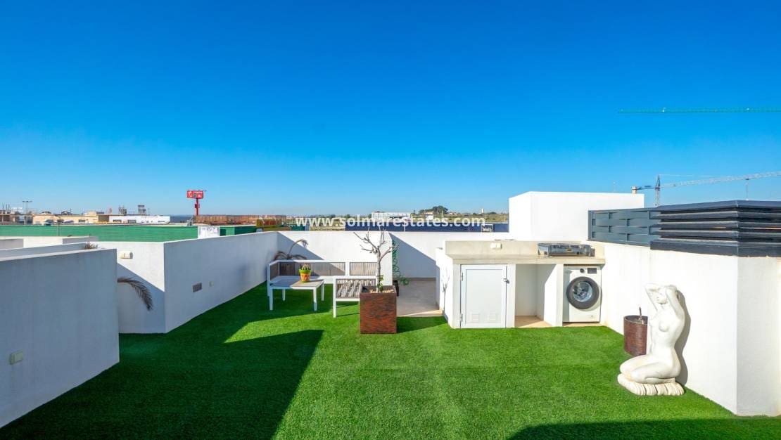 2 chambre Appartement à vendre à Ciudad Quesada avec piscine - 259 000 € (Ref: 9642428)