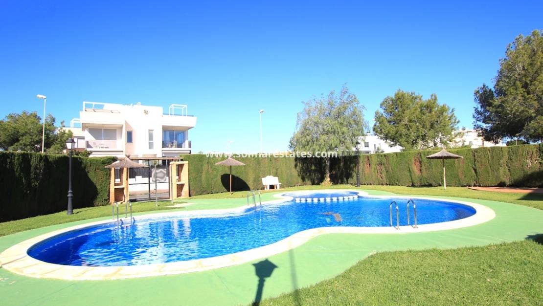 2 camera da letto Appartamento in vendita in Cabo Roig con piscina - 149.000 € (Rif: 9645784)
