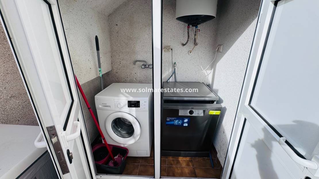 3 chambre Bungalow à vendre à Daya Nueva avec piscine - 159 950 € (Ref: 9645963)