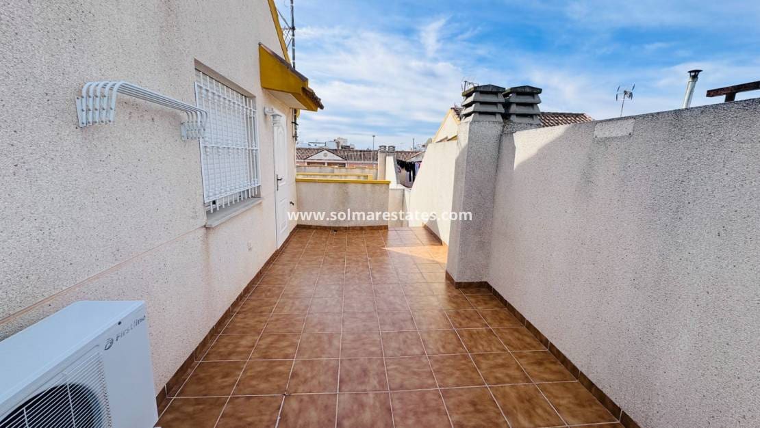 3 chambre Bungalow à vendre à Daya Nueva avec piscine - 159 950 € (Ref: 9645963)