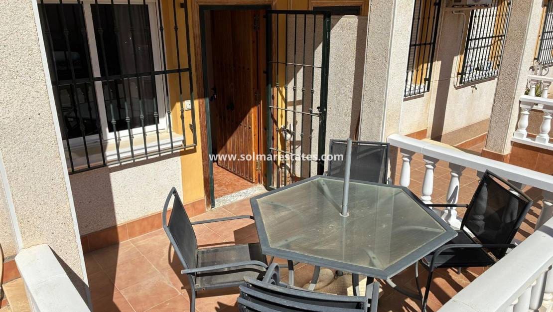 2 slaapkamer Appartement te koop in Algorfa met zwembad - € 119.500 (Ref: 9649828)