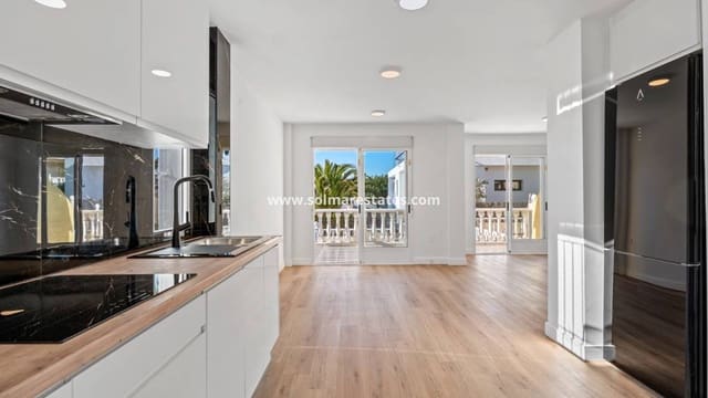 3 makuuhuone Paritalo myytävänä paikassa Benimar, Benijófar mukana uima-altaan - 269 000 € (Ref: 9650326)