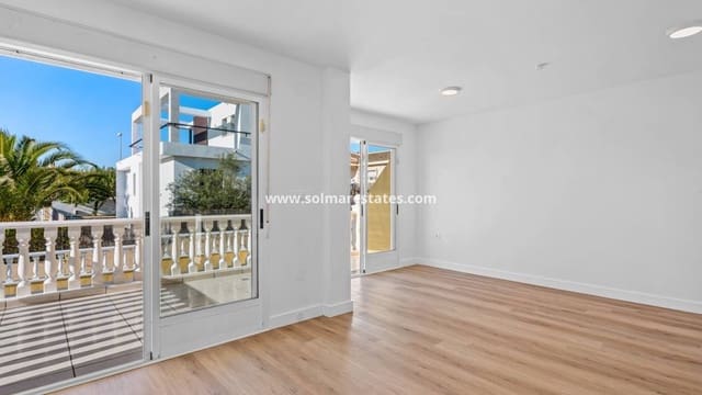 3 makuuhuone Paritalo myytävänä paikassa Benimar, Benijófar mukana uima-altaan - 269 000 € (Ref: 9650326)