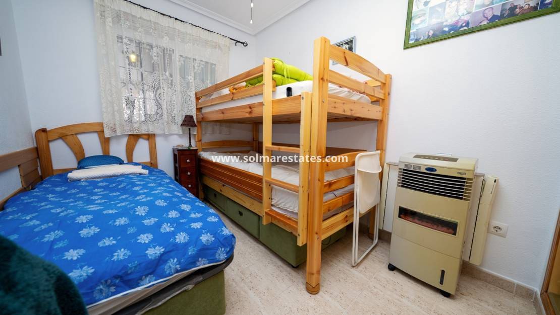 2 soverom Leilighet til salgs i Playa Flamenca med svømmebasseng - € 199 500 (Ref: 9650436)