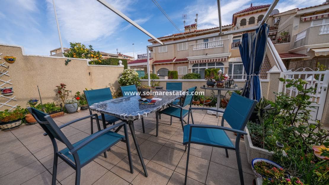 2 soverom Leilighet til salgs i Playa Flamenca med svømmebasseng - € 199 500 (Ref: 9650436)