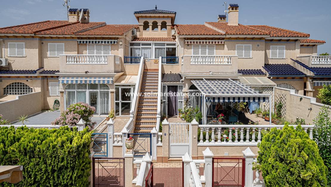 2 soverom Leilighet til salgs i Playa Flamenca med svømmebasseng - € 199 500 (Ref: 9650436)