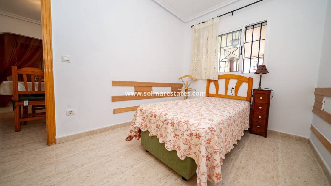 2 bedroom Apartment for sale in Playa Flamenca with pool - € 189,900 (Ref: 9650436)