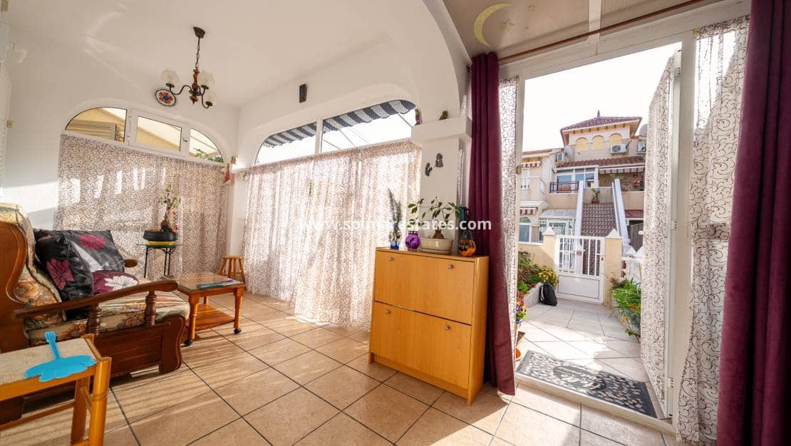 2 bedroom Apartment for sale in Playa Flamenca with pool - € 189,900 (Ref: 9650436)