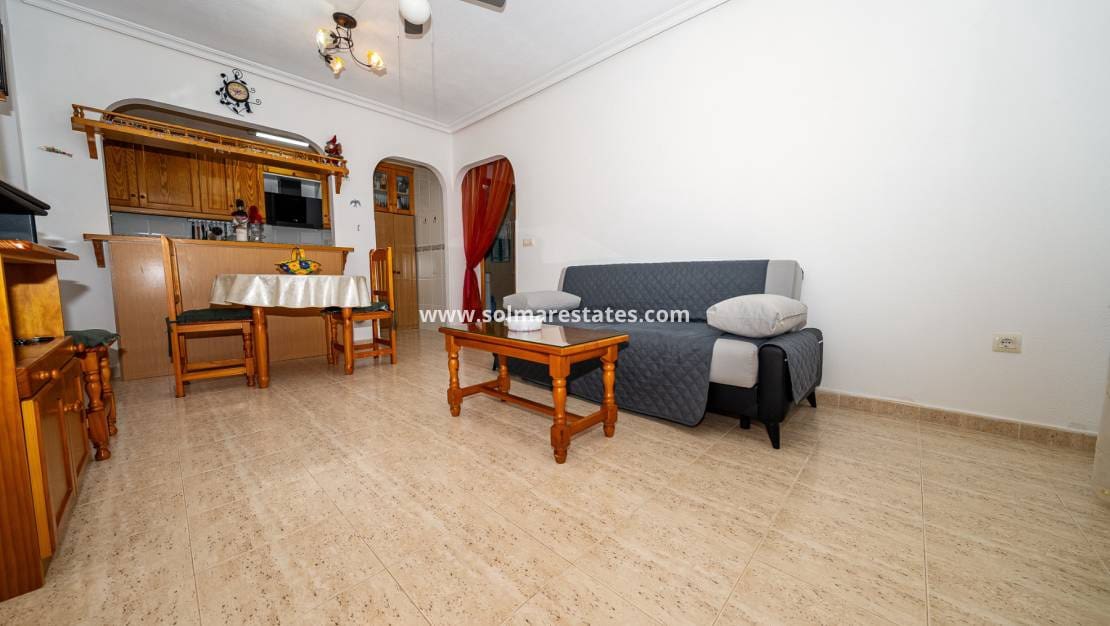 2 soverom Leilighet til salgs i Playa Flamenca med svømmebasseng - € 175 900 (Ref: 9650436)