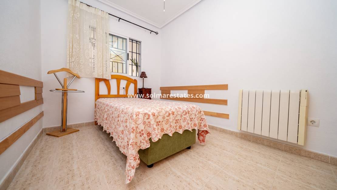 2 soverom Leilighet til salgs i Playa Flamenca med svømmebasseng - € 175 900 (Ref: 9650436)
