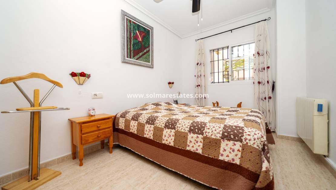 2 soverom Leilighet til salgs i Playa Flamenca med svømmebasseng - € 175 900 (Ref: 9650436)