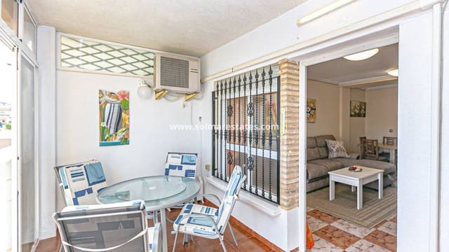 2 soveværelse Lejlighed til salg i La Zenia, Orihuela med swimmingpool - € 155.000 (Ref: 9650437)