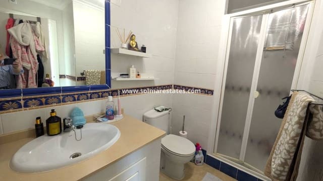 2 slaapkamer Appartement te koop in Playa Flamenca, Orihuela met zwembad - € 176.000 (Ref: 9650438)