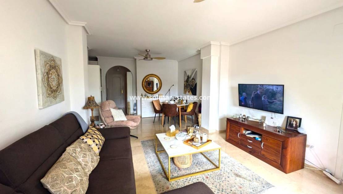 2 slaapkamer Appartement te koop in Playa Flamenca met zwembad - € 176.000 (Ref: 9650438)