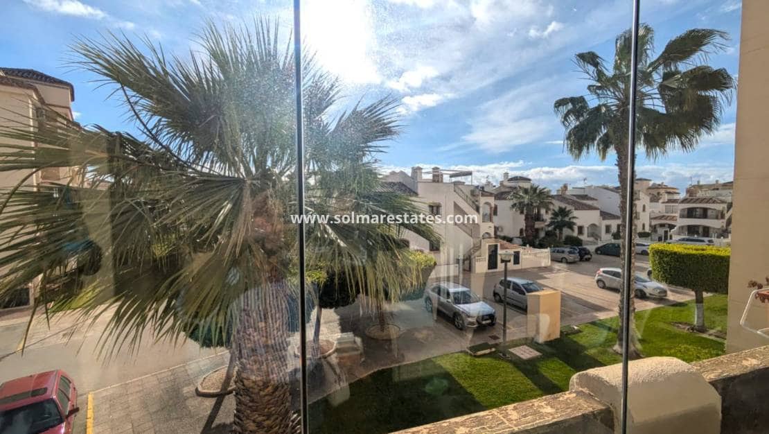 2 slaapkamer Appartement te koop in Playa Flamenca met zwembad - € 176.000 (Ref: 9650438)
