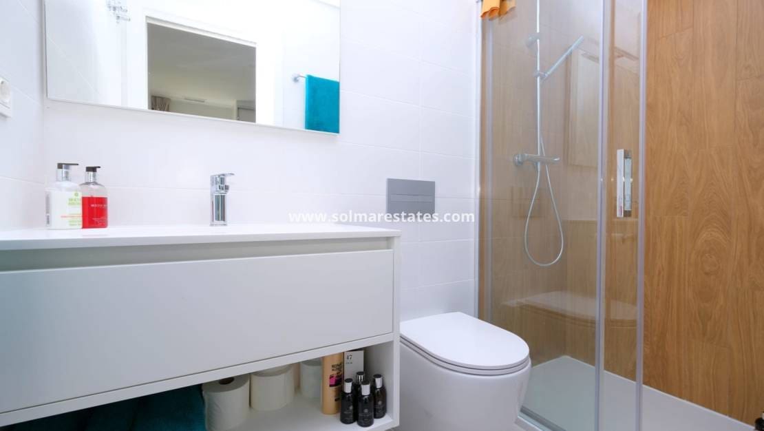 2 chambre Appartement à vendre à Playa Flamenca avec piscine - 249 995 € (Ref: 9650439)