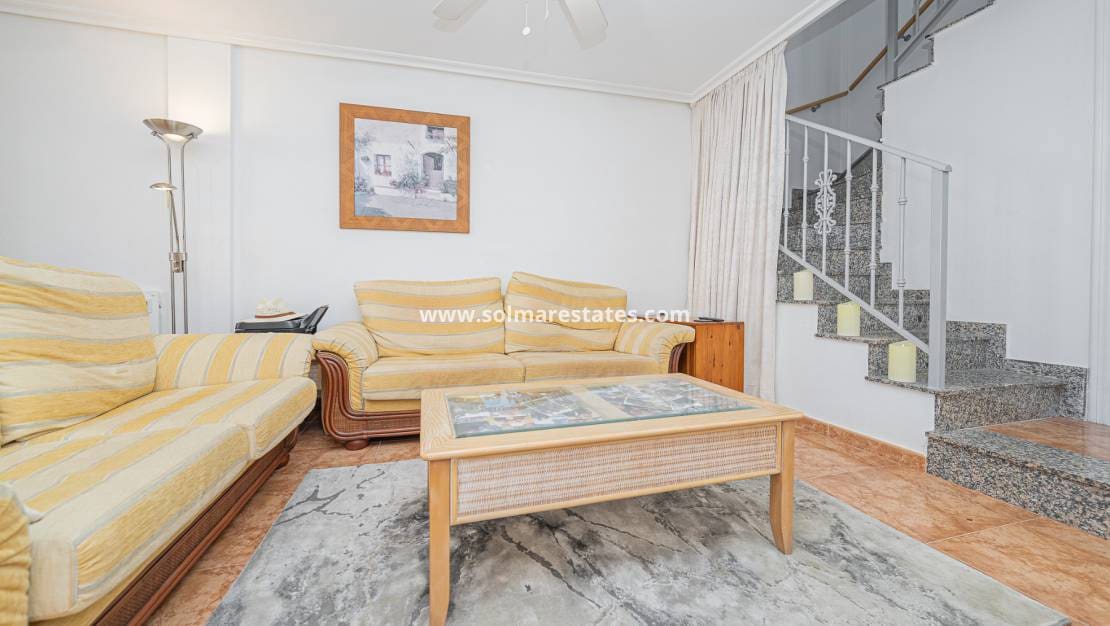 3 quarto Moradia para venda em Cabo Roig com piscina - 239 000 € (Ref: 9650441)