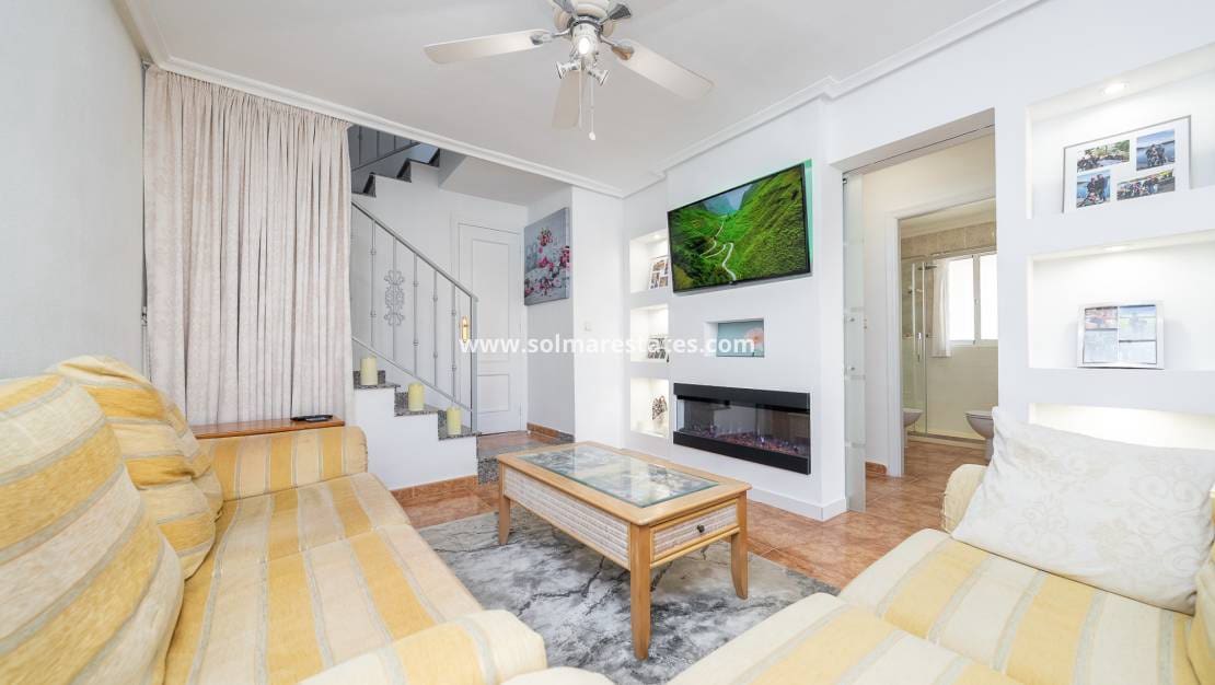 3 quarto Moradia para venda em Cabo Roig com piscina - 239 000 € (Ref: 9650441)