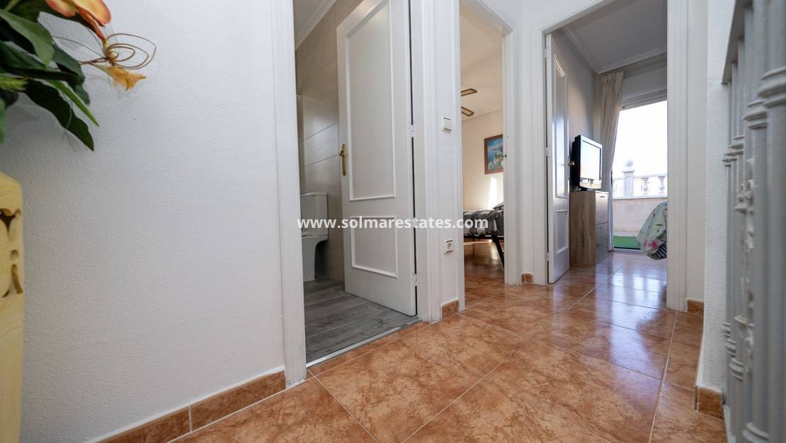 3 quarto Moradia para venda em Cabo Roig com piscina - 239 000 € (Ref: 9650441)