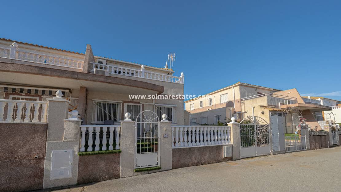 3 quarto Moradia para venda em Cabo Roig com piscina - 239 000 € (Ref: 9650441)